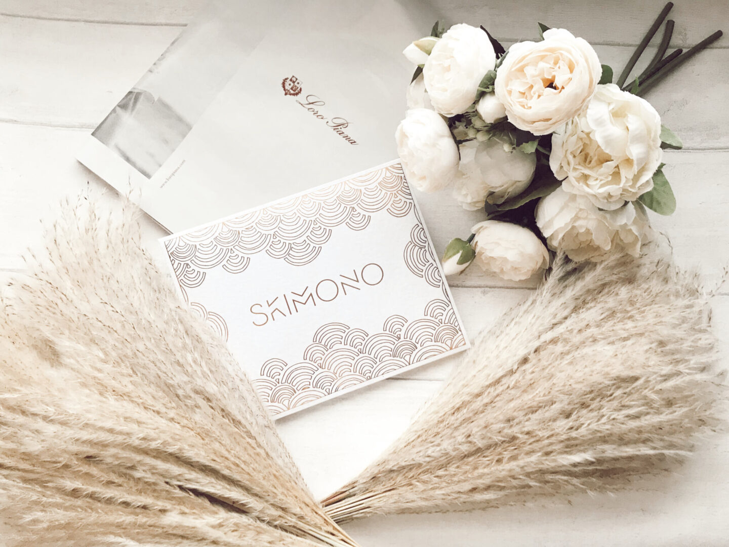 Skimono packaging and products